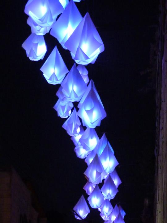 large scale lighting interactive installation wonderful beautiful light art origami handcrafted suspended artwork  #floating #light #installation #flower #origami •	#Interactive #Installation, #PublicArt, #LightArt, #Light , #interaction, #design, #Lumiere, #Festival, #ArtePubblica #Public #Art, #LightFestival, #Art #Festival, #Luce, #Arte, #Installazione #Interattiva, 
 #光アートインスタレーション
#パブリックアート
#ライトフェスティバル
#対話型インストール
#installation d'art lumière
#Art public
#festival de la lumière
#installation interactive
#光技术安装
#公共艺术
#灯光节
#交互式安装
تركيب فن الضوءالفن العاممهرجان ضوءتركيب التفاعلية
#Lichtkunstinstallations 
#Kunst im öffentlichen Raum
#Licht-Festival
#interaktive Installation
#instalación de arte de la luz
#Arte público
#Festival de la luz
#instalación interactiva

